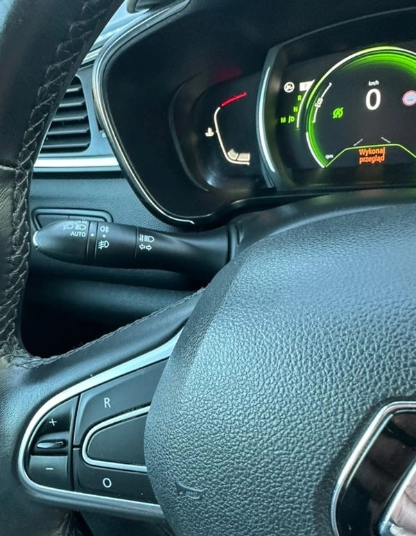 Renault Kadjar cena 59989 przebieg: 137070, rok produkcji 2016 z Piaseczno małe 781